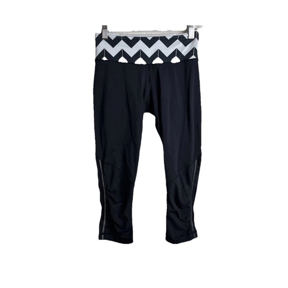 Lululemon Run For Your Life Crop Leggings Chevron - Picture 15 of 15